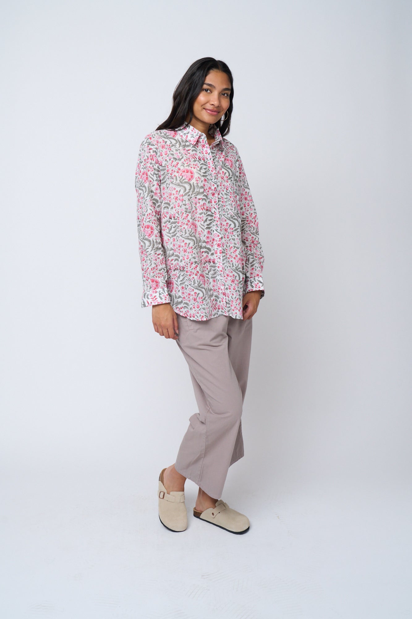 Shore Pants cotton twill with ankle length cropped leg pockets drawstring elastic waist in Dove Gray