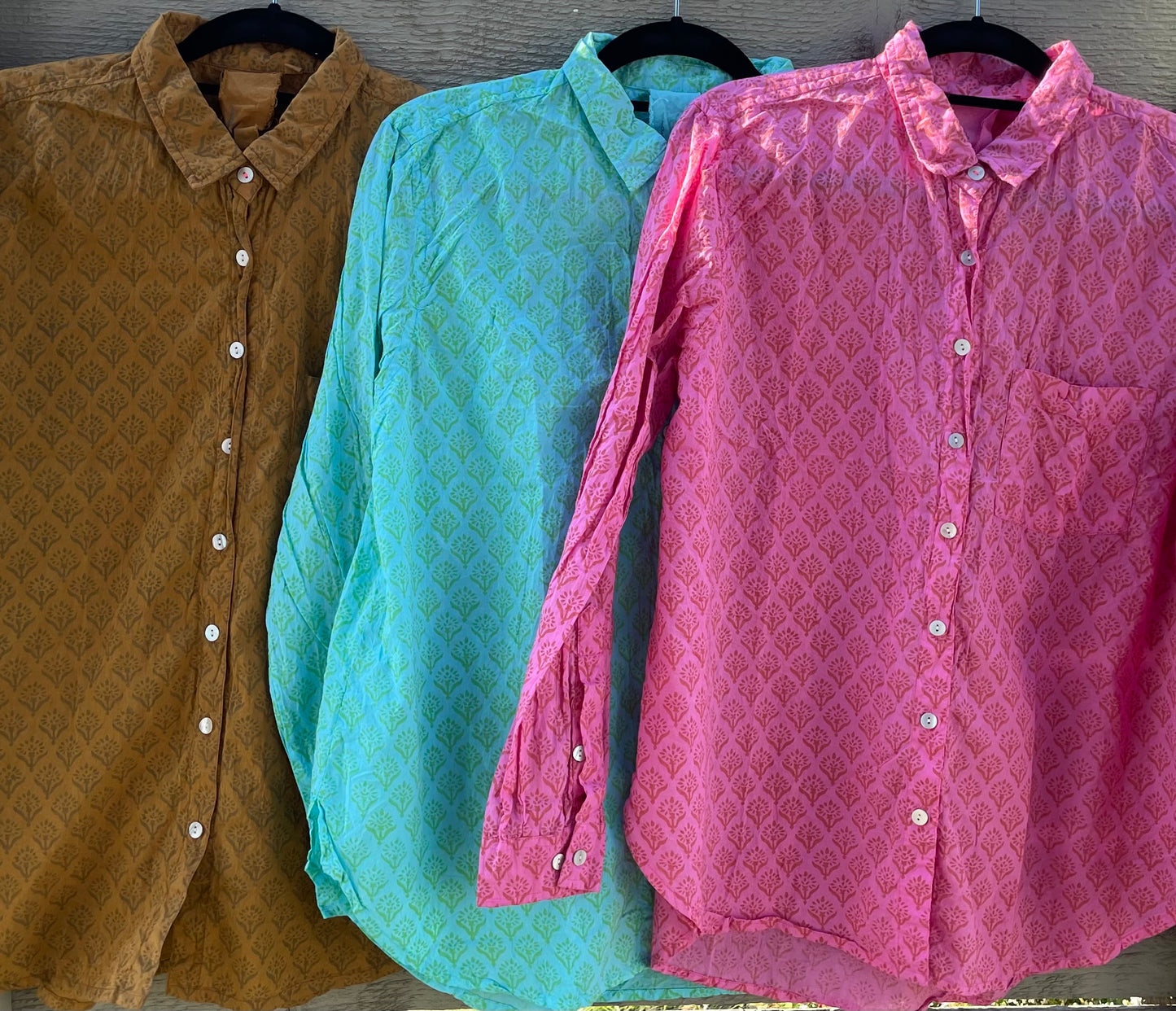 Good Boyfriend Shirt - Sunflower Overdye - On fence - Multiple