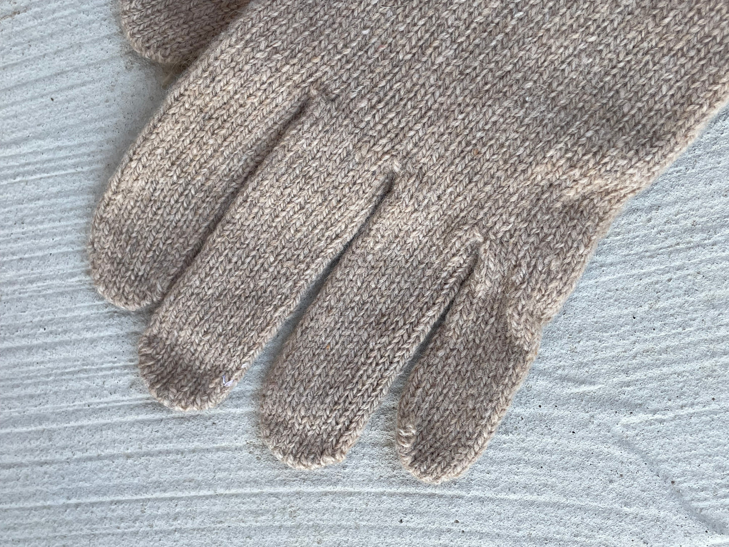 Bedford Recycled Cashmere Gloves Camel