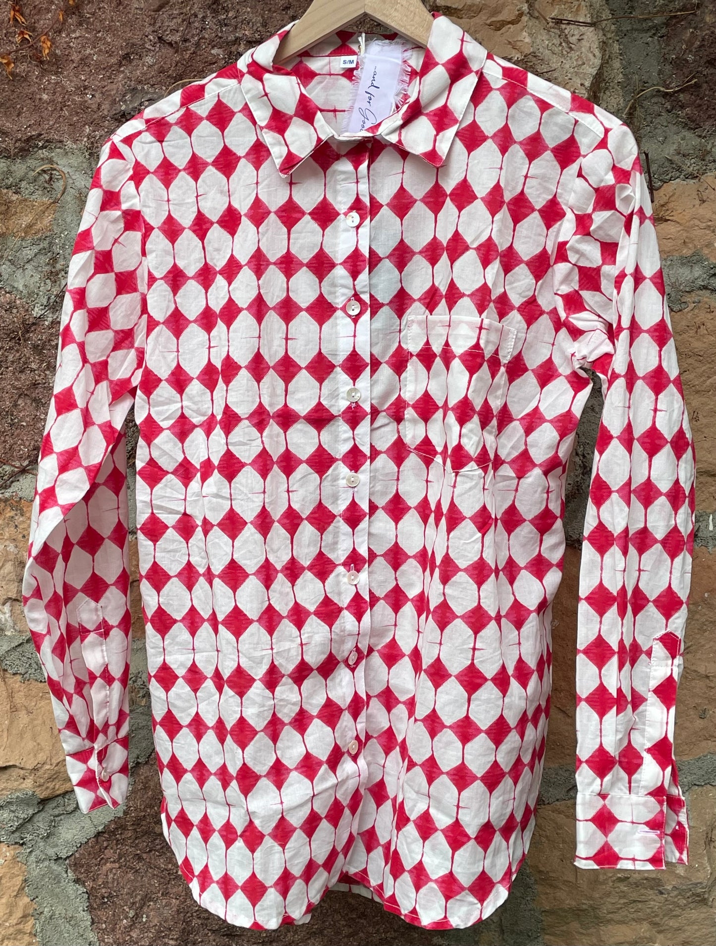 Good Boyfriend Shirt - Shibori Diamonds Rose 5 - Hanging