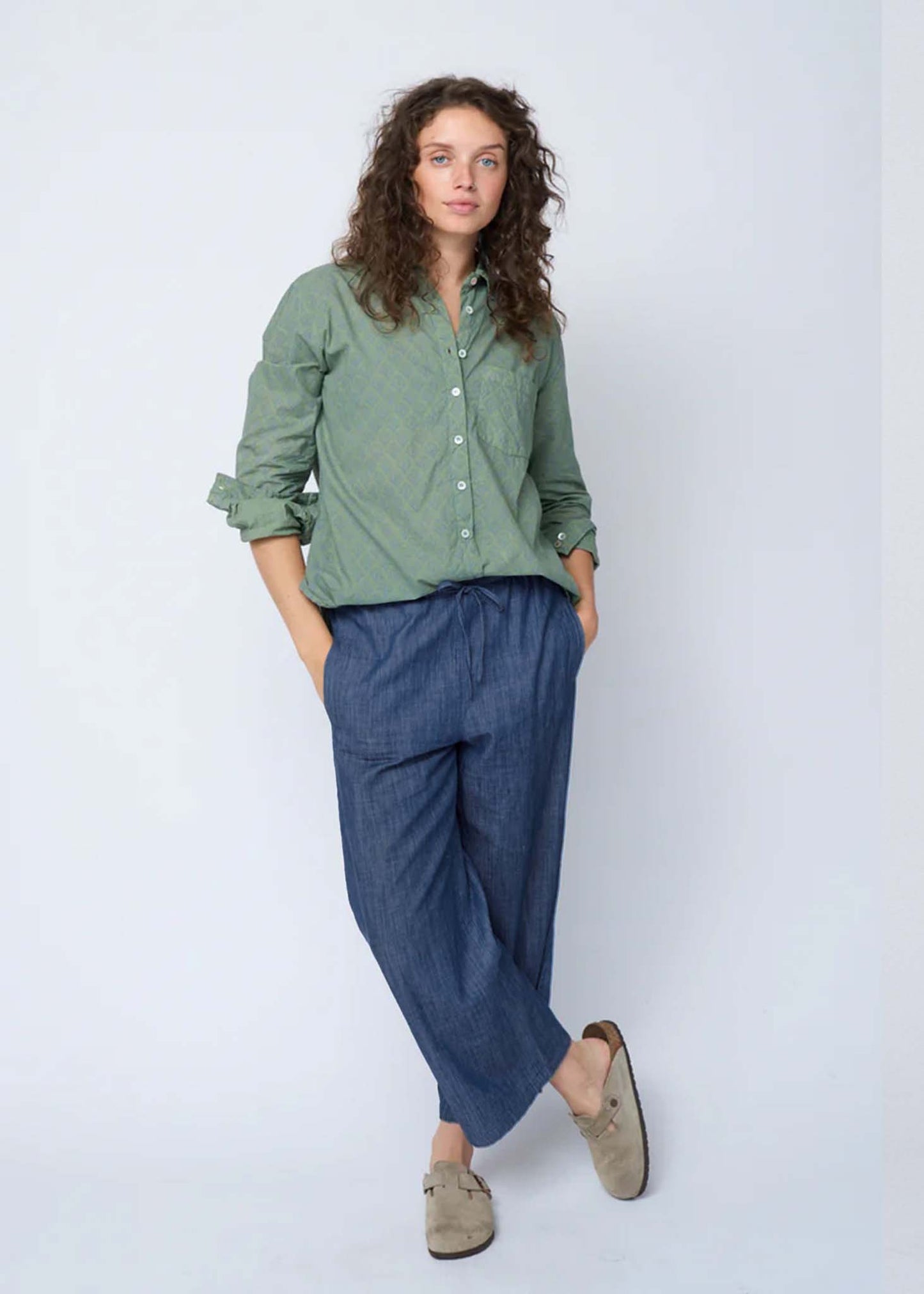 Shore Pant - Chambray Dark Denim Wash 3 - Front