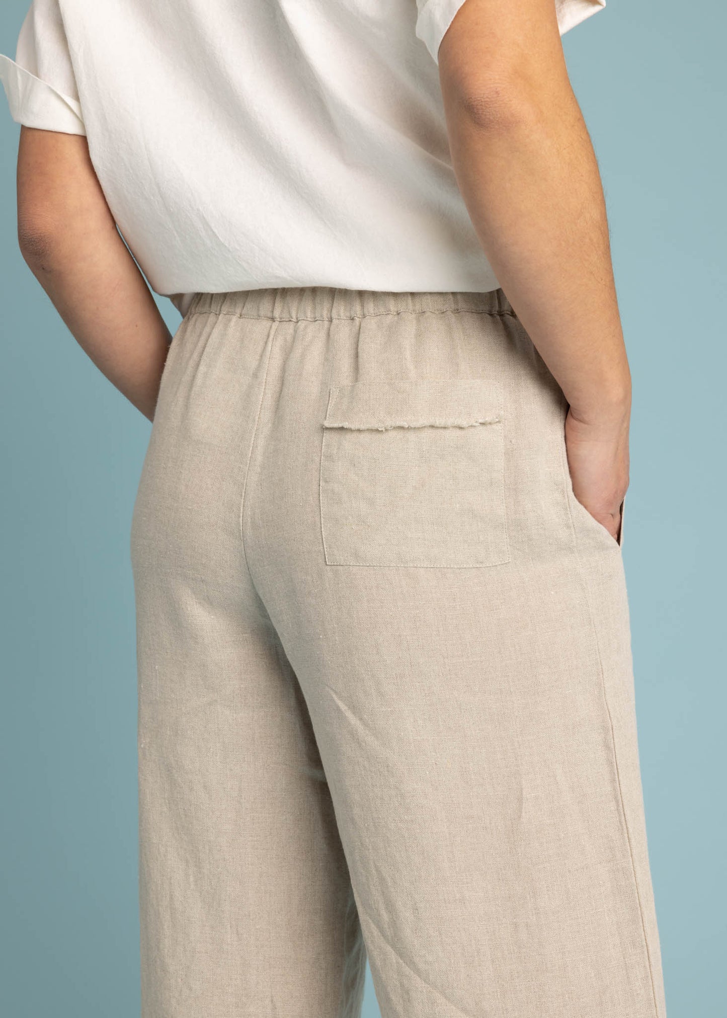 Shore Pant - Linen Natural Flax 6 - Back - Close up