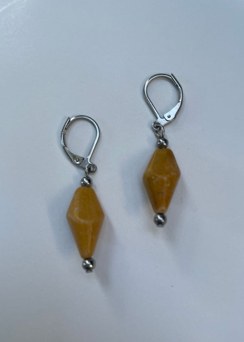 camel diamond agate earrings