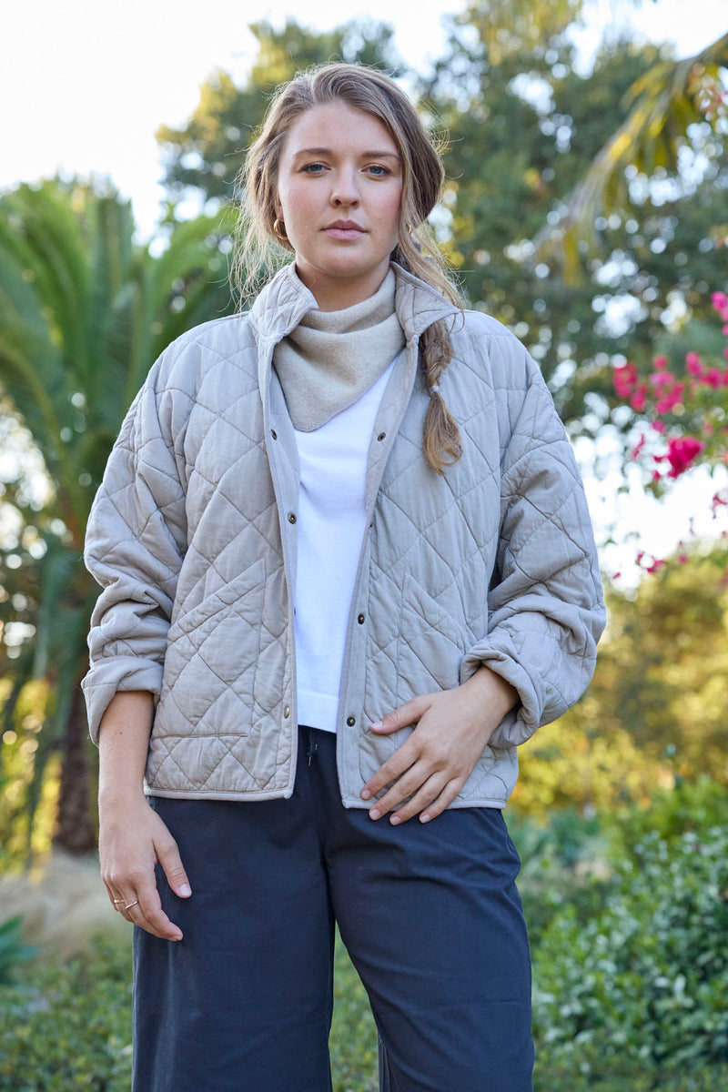 Countryside Quilted Jacket - Pebble