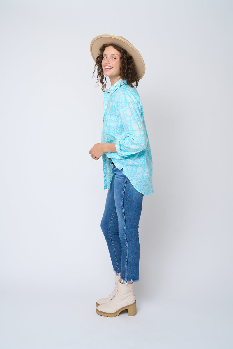 Good Boyfriend Shirt - Capri Floral Cerulean