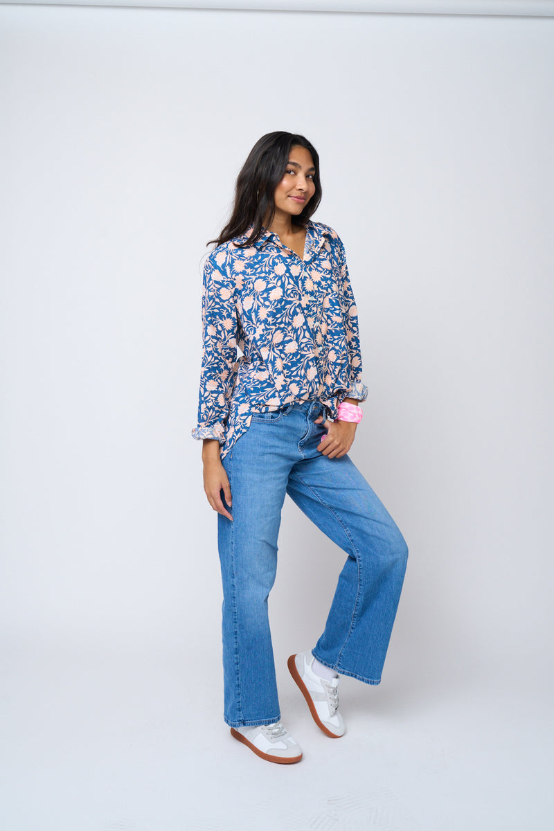 Good Boyfriend Shirt - Floral Escape True Navy & Neon Peach