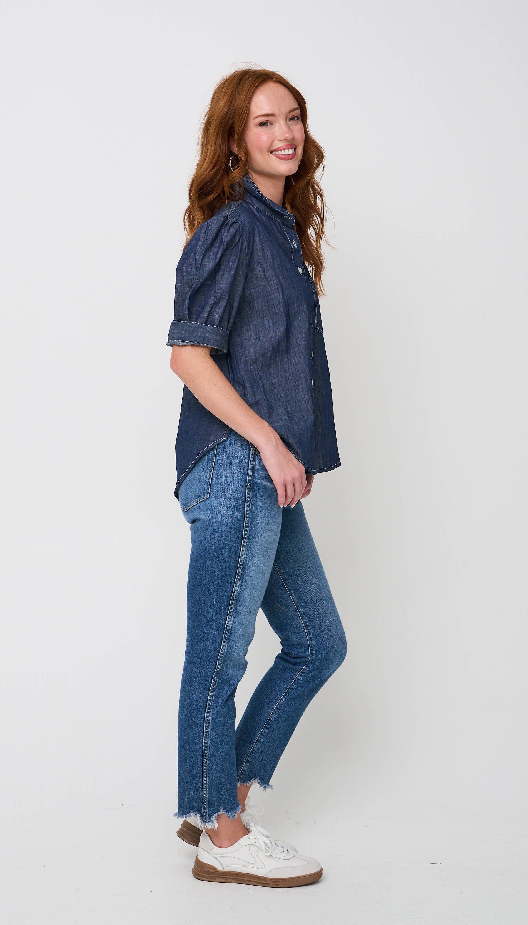 Good Girlfriend Shirt - Dark Denim Wash Chambray 3 - Side