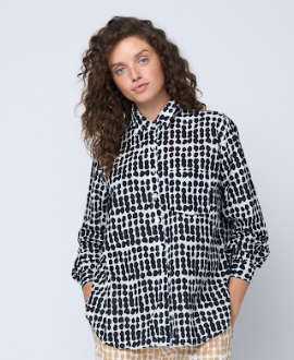 Good Boyfriend Shirt - Messy Dots Black