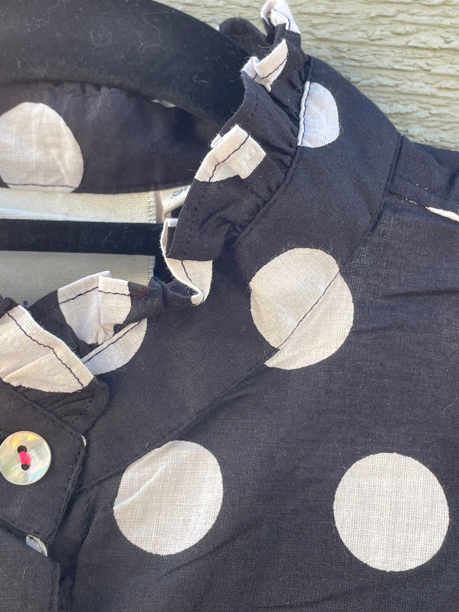 Good Girlfriend Shirt with Ruffle Trim - True Dot Black 6 - Close up - Collar