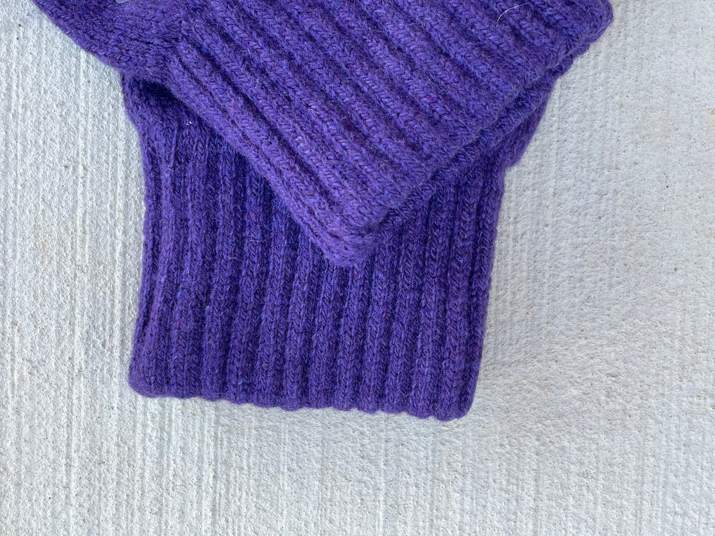 Bedford Recycled Cashmere Gloves Violet