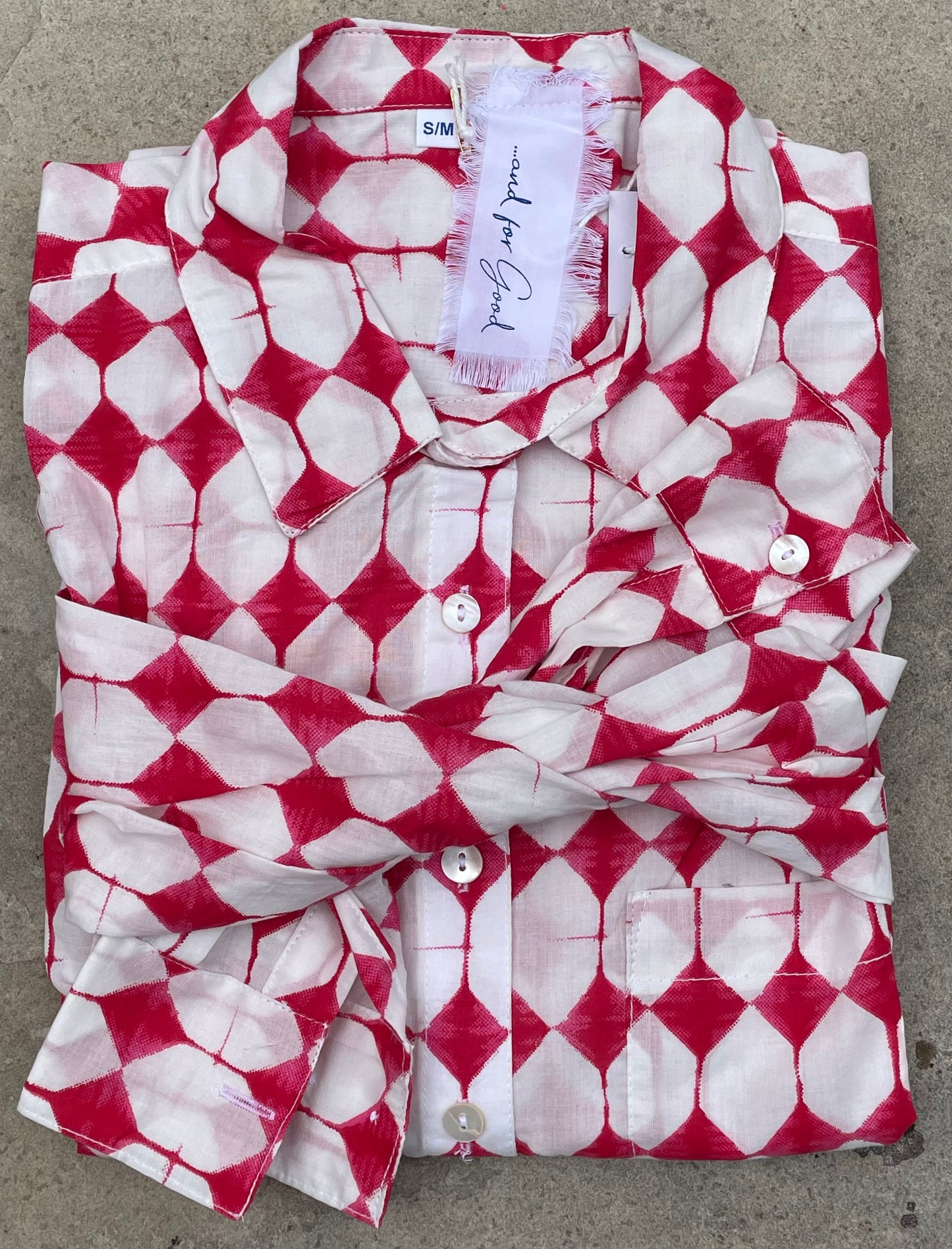 Good Boyfriend Shirt - Shibori Diamonds Rose 2 - Folded