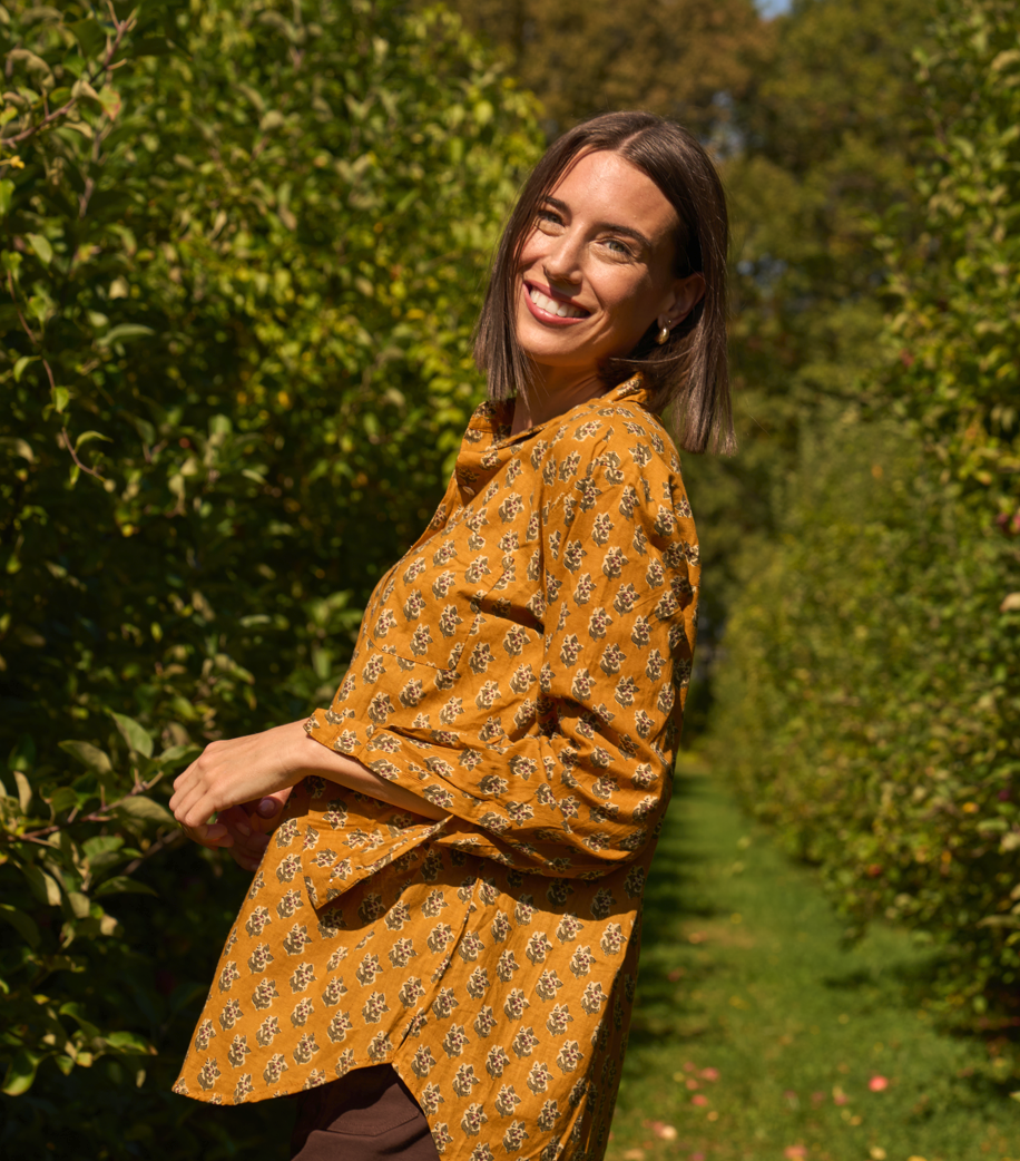 Good Boyfriend Shirt - Rockport Floral Fawn